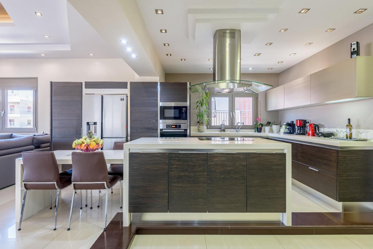 Luxury Villa In City Center With Rooftop Swimming Pool Chania  Exteriér fotografie