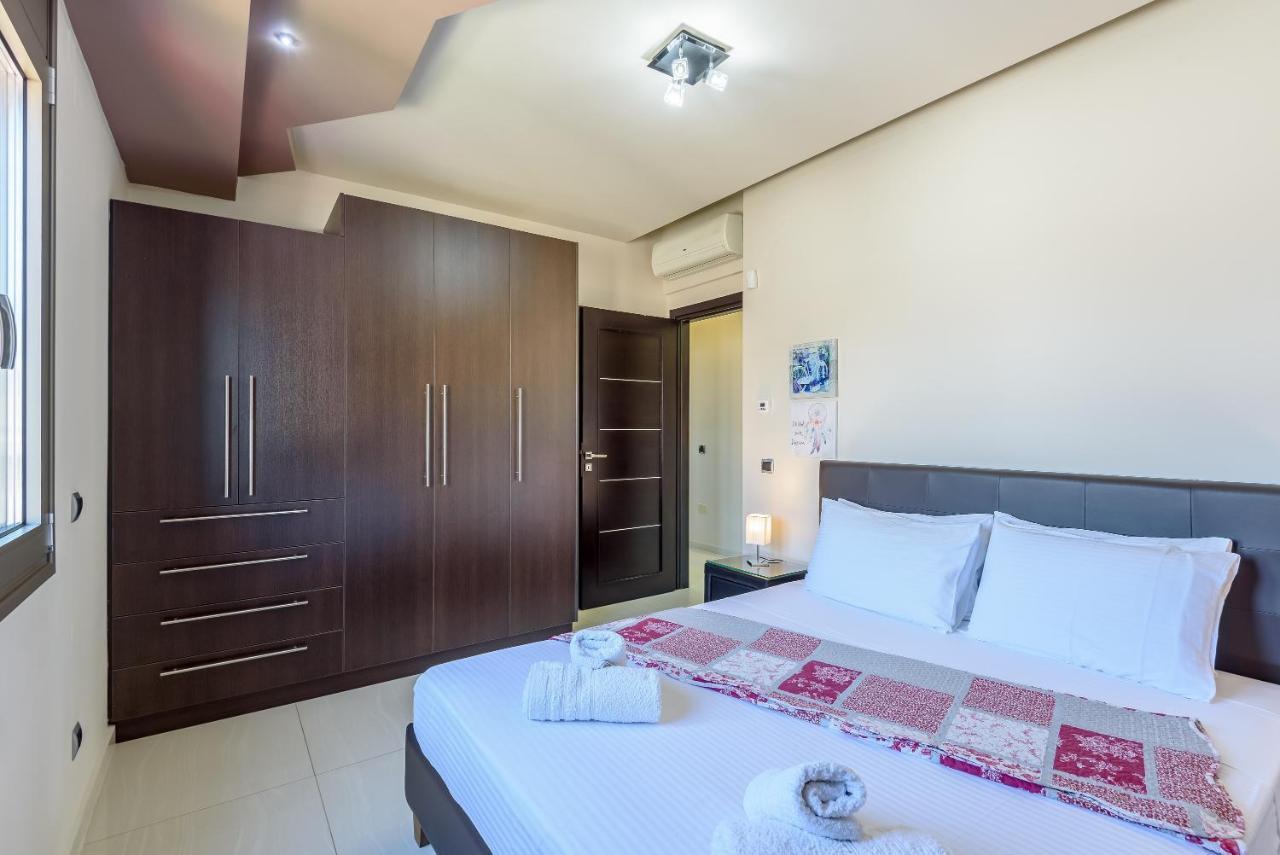 Luxury Villa In City Center With Rooftop Swimming Pool Chania  Exteriér fotografie